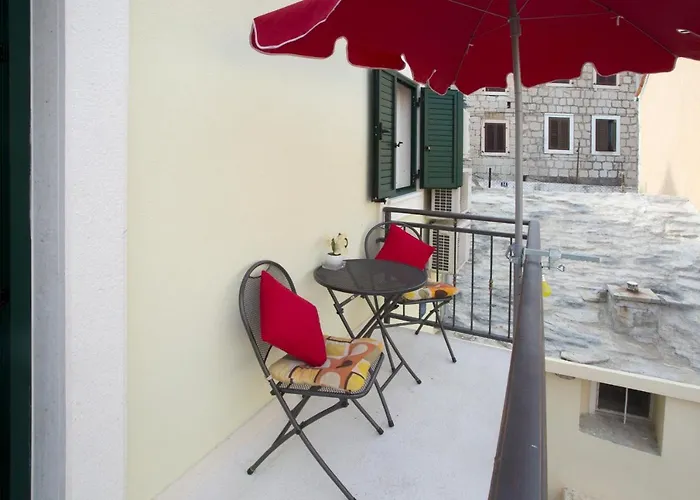 Old Town 1 Pensionat 4*