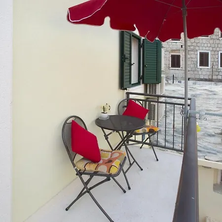 Old Town 1 Pensionat 4*